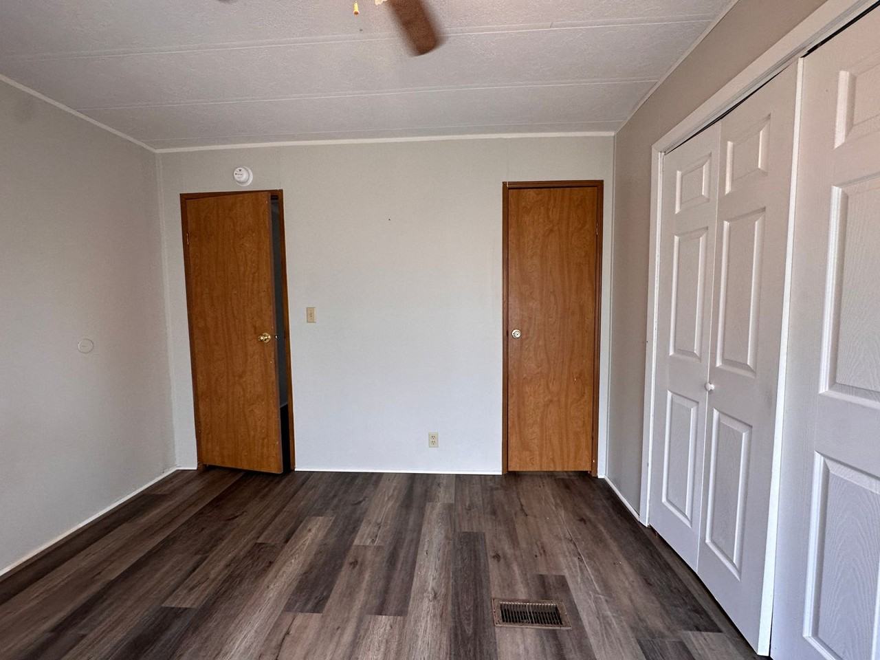 318 Goss Rd - Photo 3 of 25