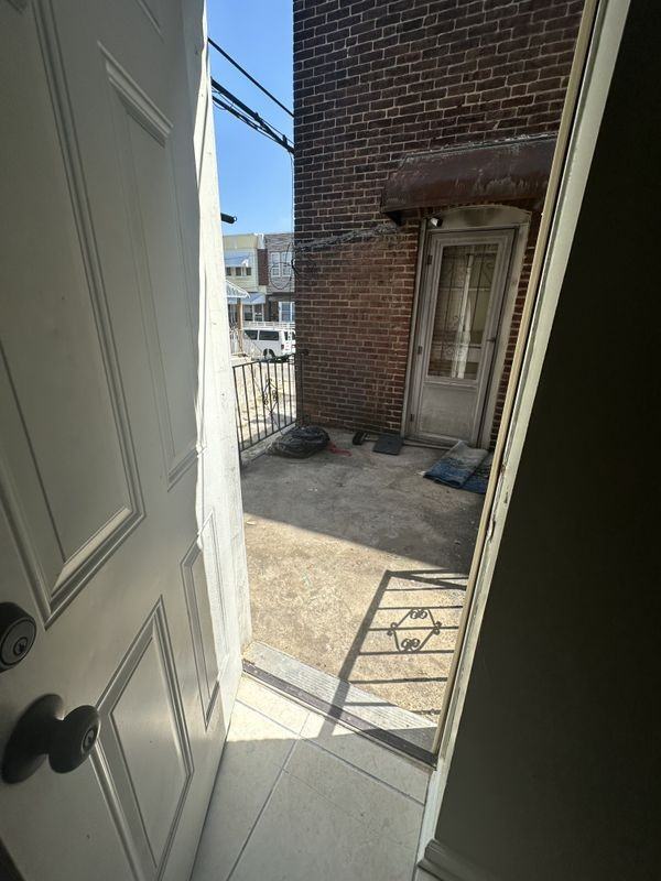 2739 W Allegheny Ave ##A - Photo 5 of 11