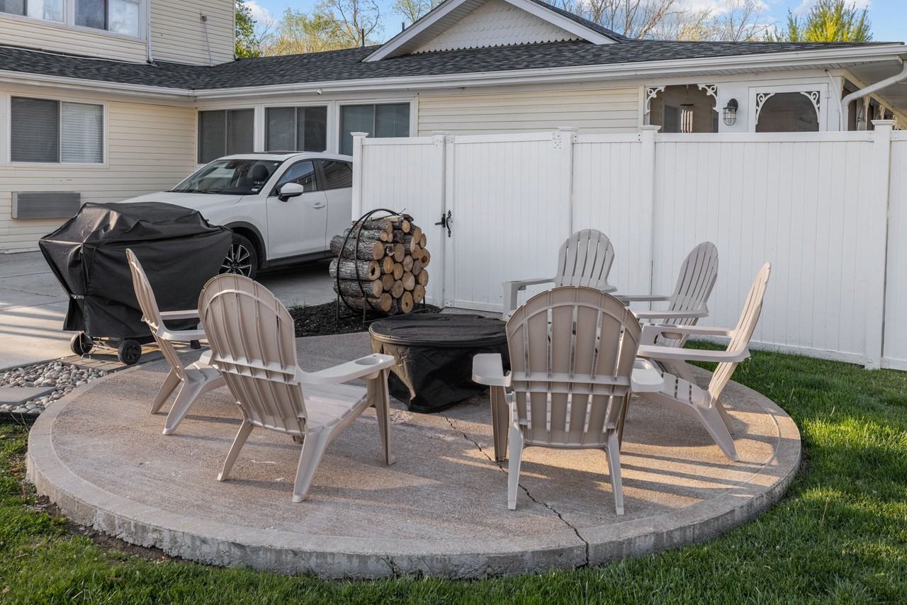 6001 2nd St #6001-2ndST - Photo 3 of 22