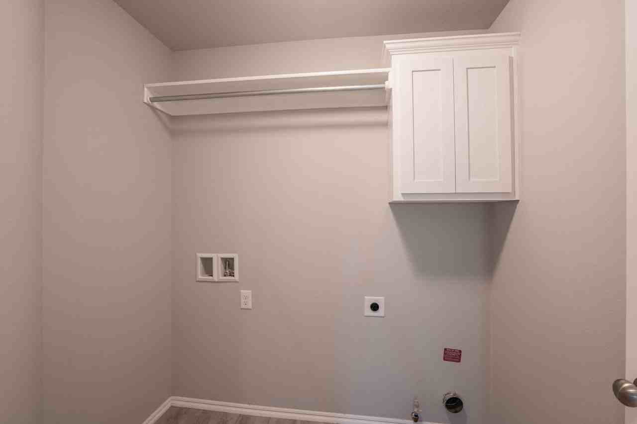 12505 N 130th East Ave - Photo 7 of 17