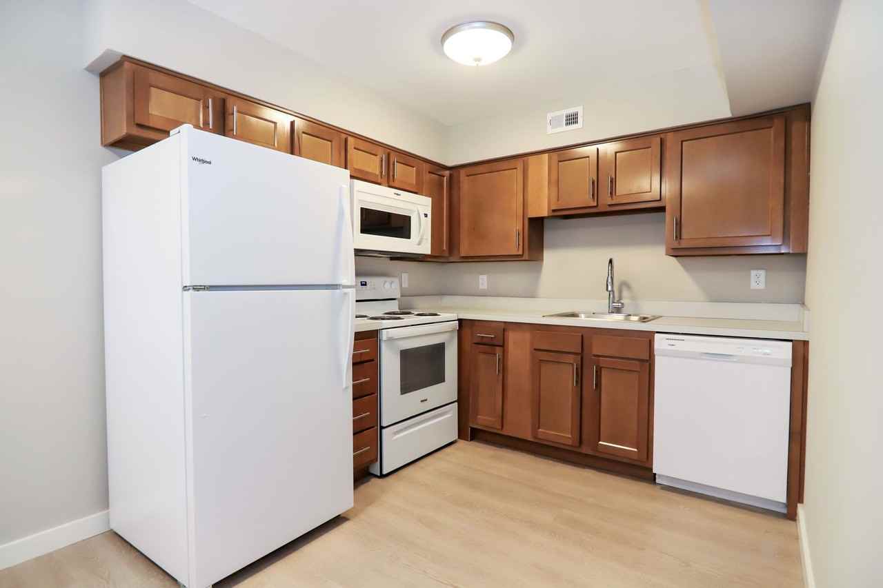 200 The Ascent1555 - Photo 2 of 21