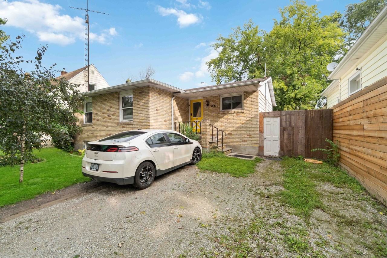 346 Davis St - Photo 2 of 19