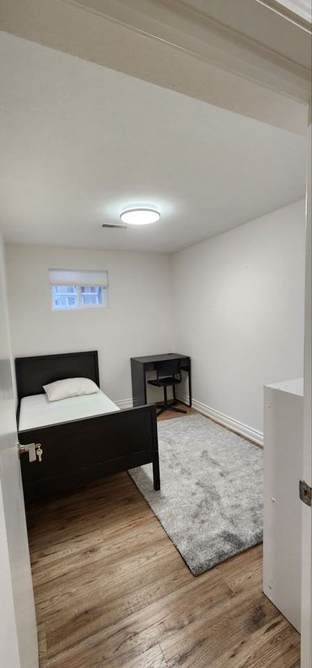 12 Gossamer Avenue - Photo 2 of 14