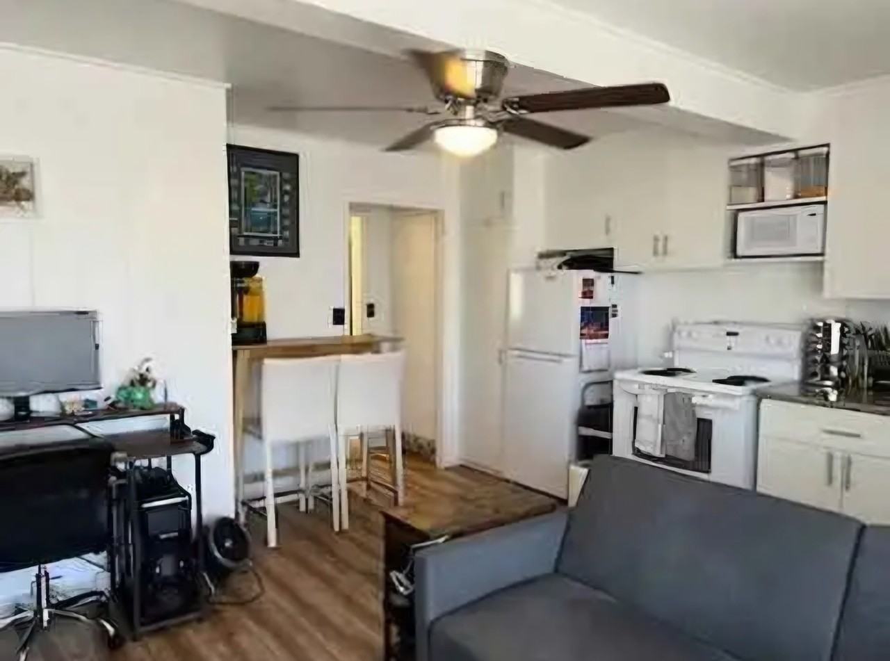 1855 Kapiolani Boulevard #1