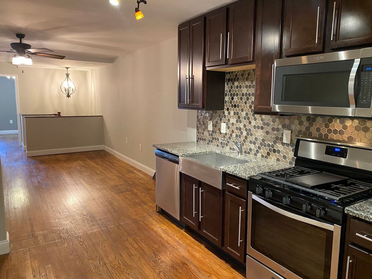 1210 S Boyle Ave - Photo 2 of 19