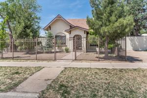 featured image of 3003 Sw 27th Ave