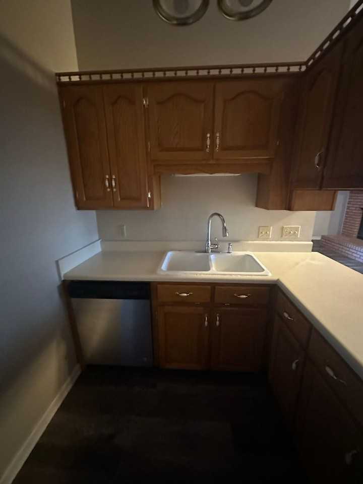 37 Ashley Ln - Photo 5 of 35