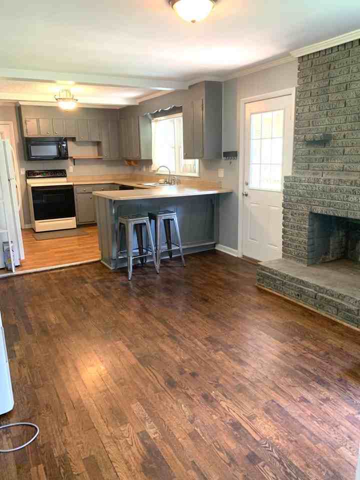 5235 Lickton Pike - Photo 2 of 14