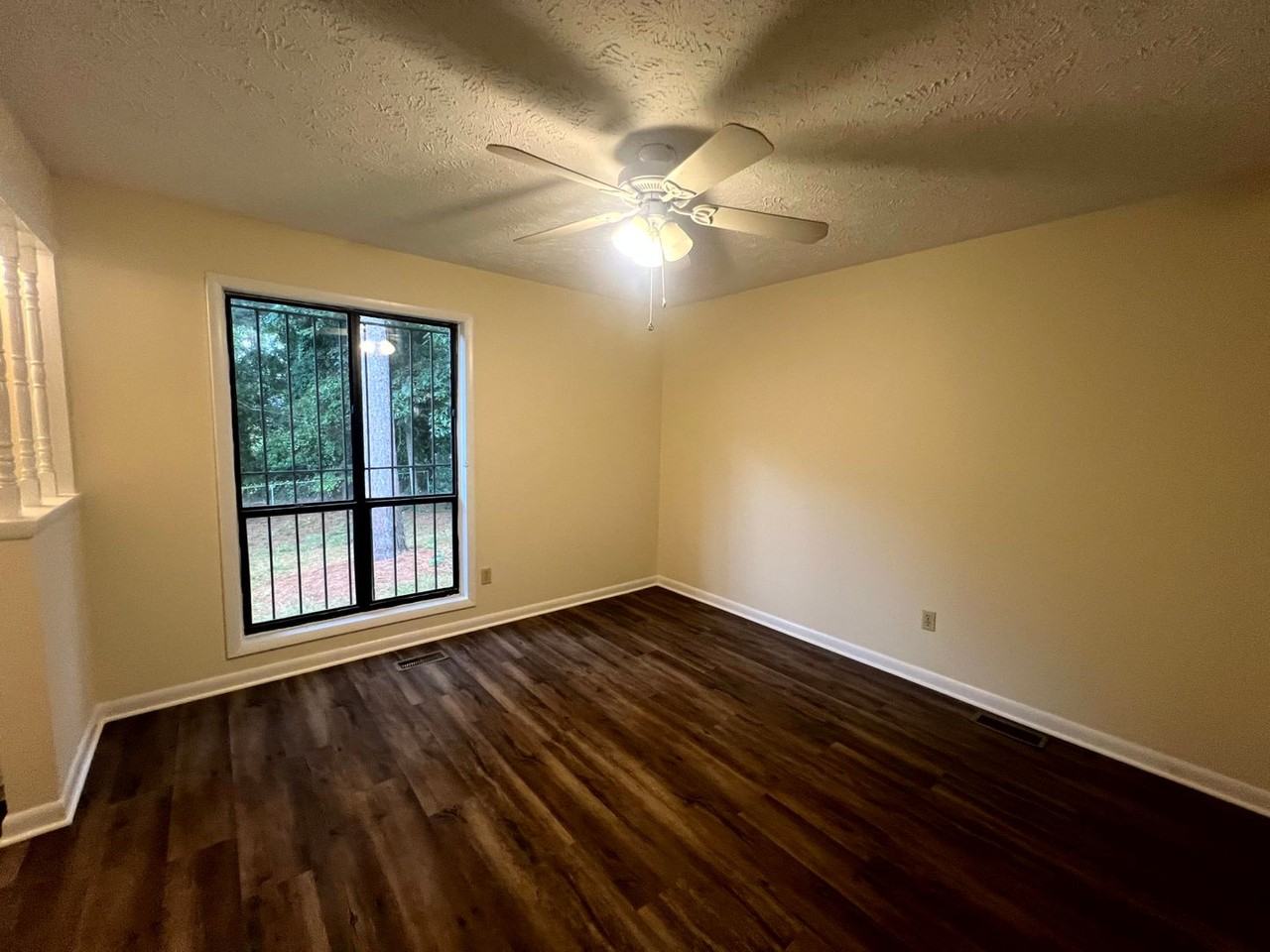 417 Nottingham Dr - Photo 6 of 16