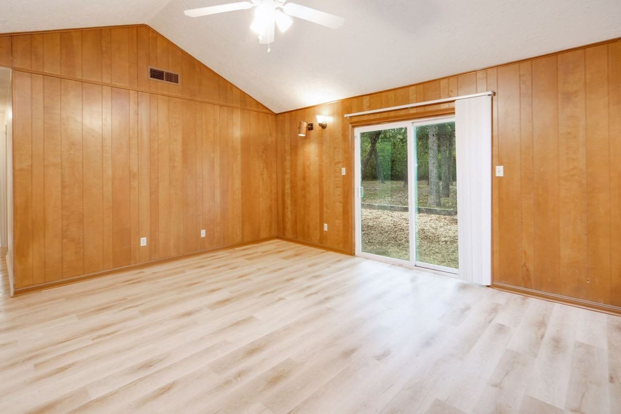 1201 Francis Dr - Photo 5 of 21