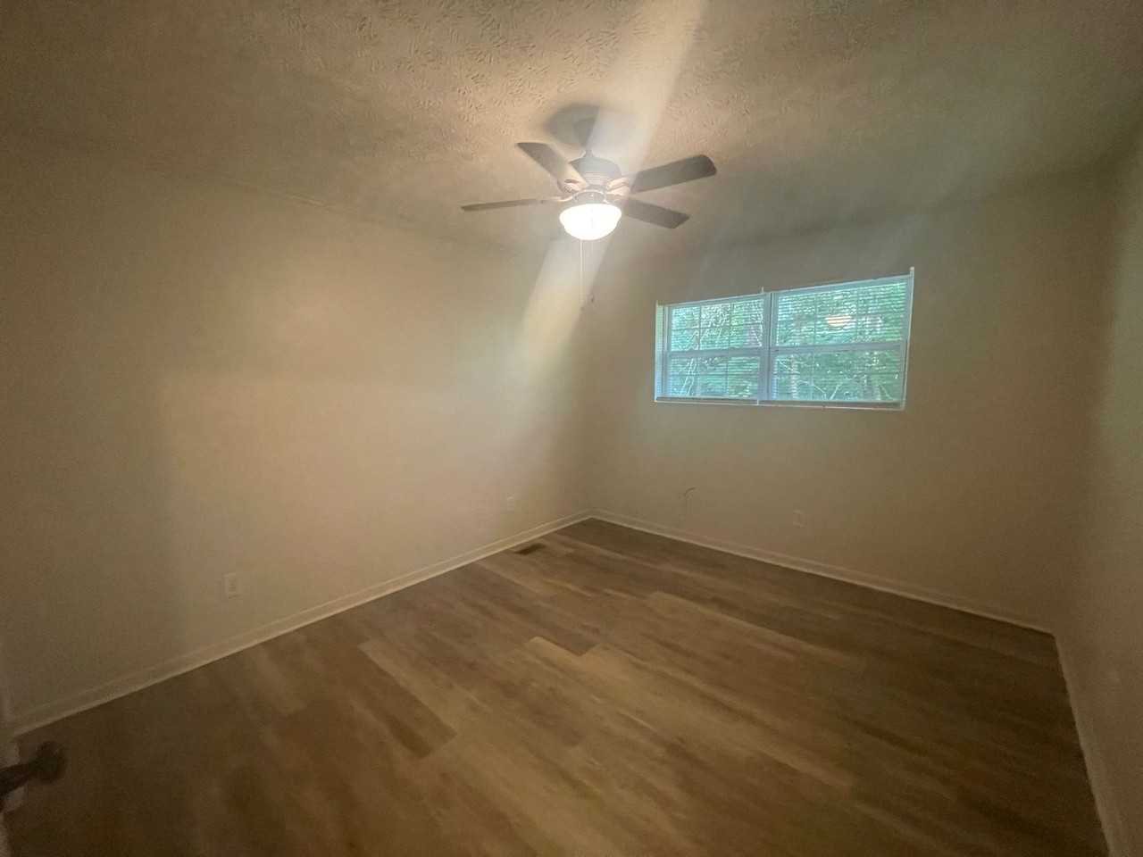 245 Dunlap Rd #4 - Photo 7 of 9