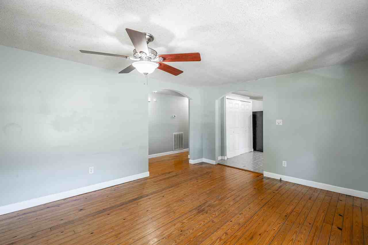 3508 Myrtle Pl - Photo 6 of 18