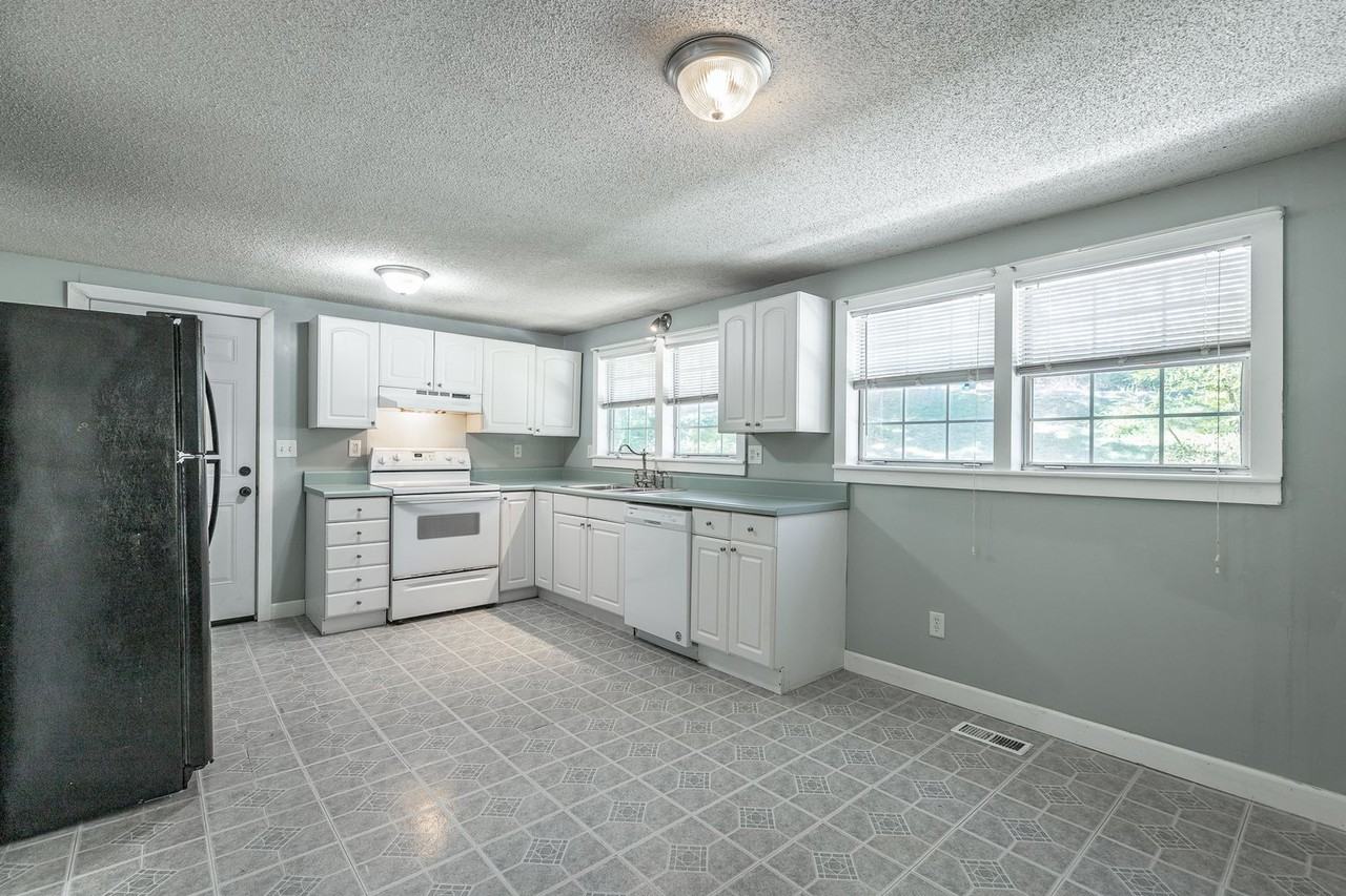 3508 Myrtle Pl - Photo 7 of 18