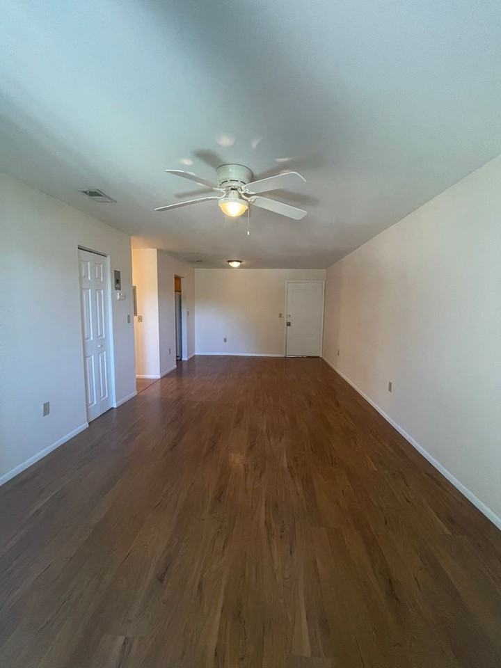 926 Lake Destiny Rd #G - Photo 6 of 27
