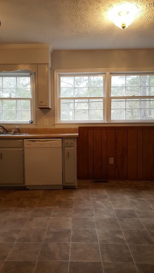 11500 Pinecroft St - Photo 7 of 25