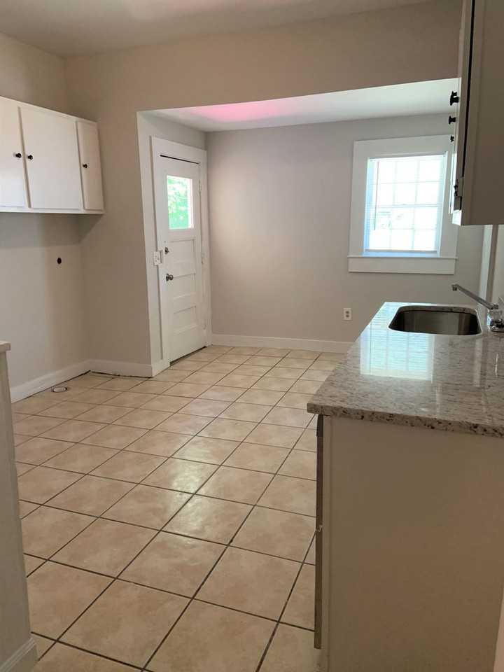 1021 Queen City Ave - Photo 5 of 13