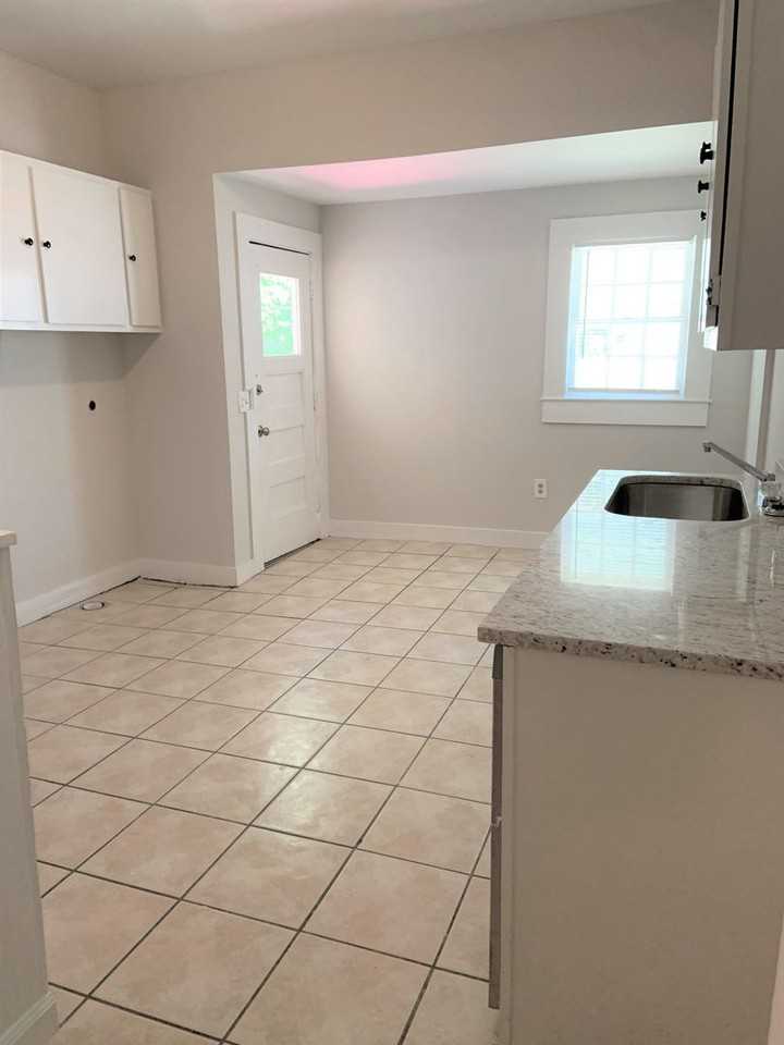 1021 Queen City Ave - Photo 7 of 13