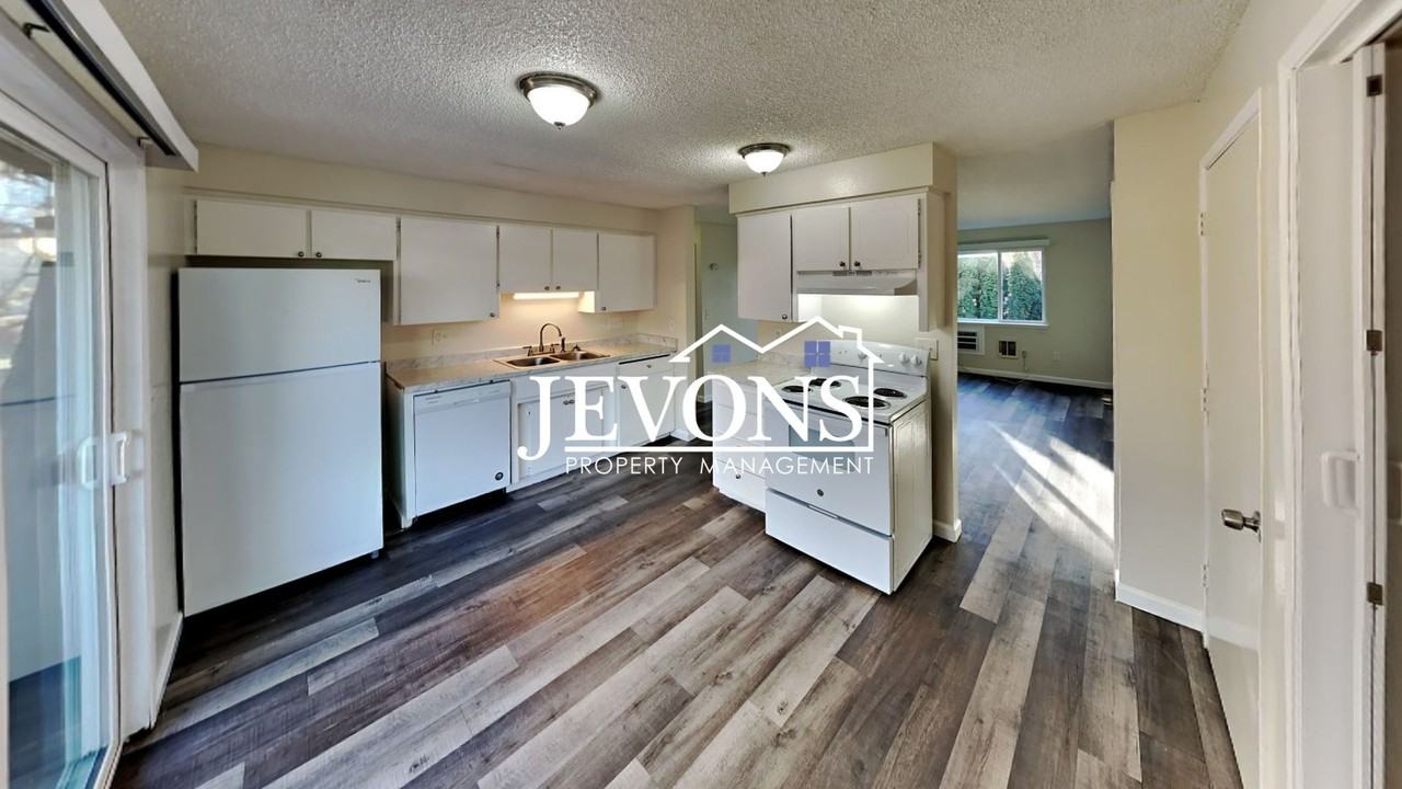 607 N 6th Ave Yakima, WA 98902 - Photo 3 of 36