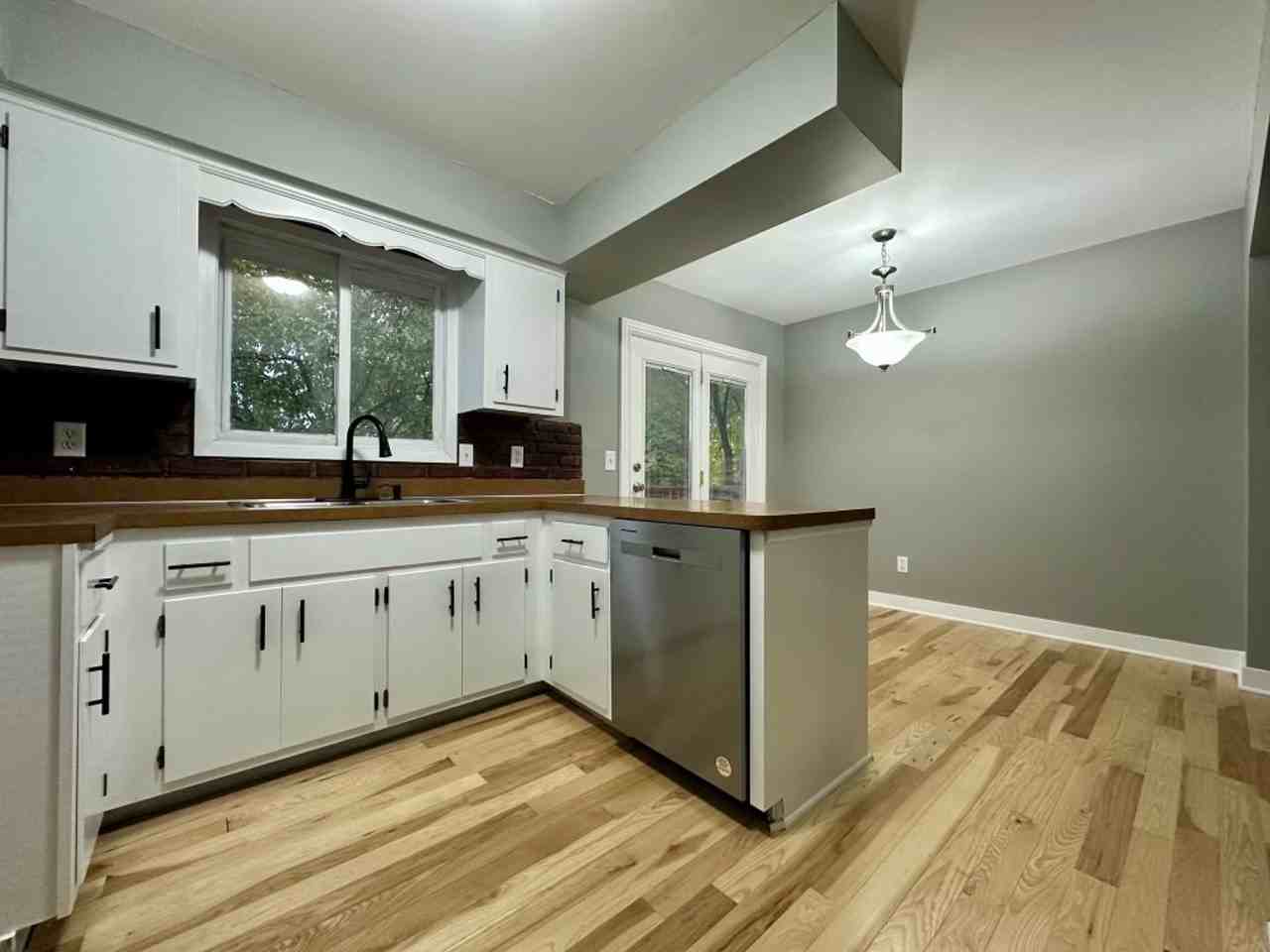 6020 Candlewood Ct - Photo 7 of 13
