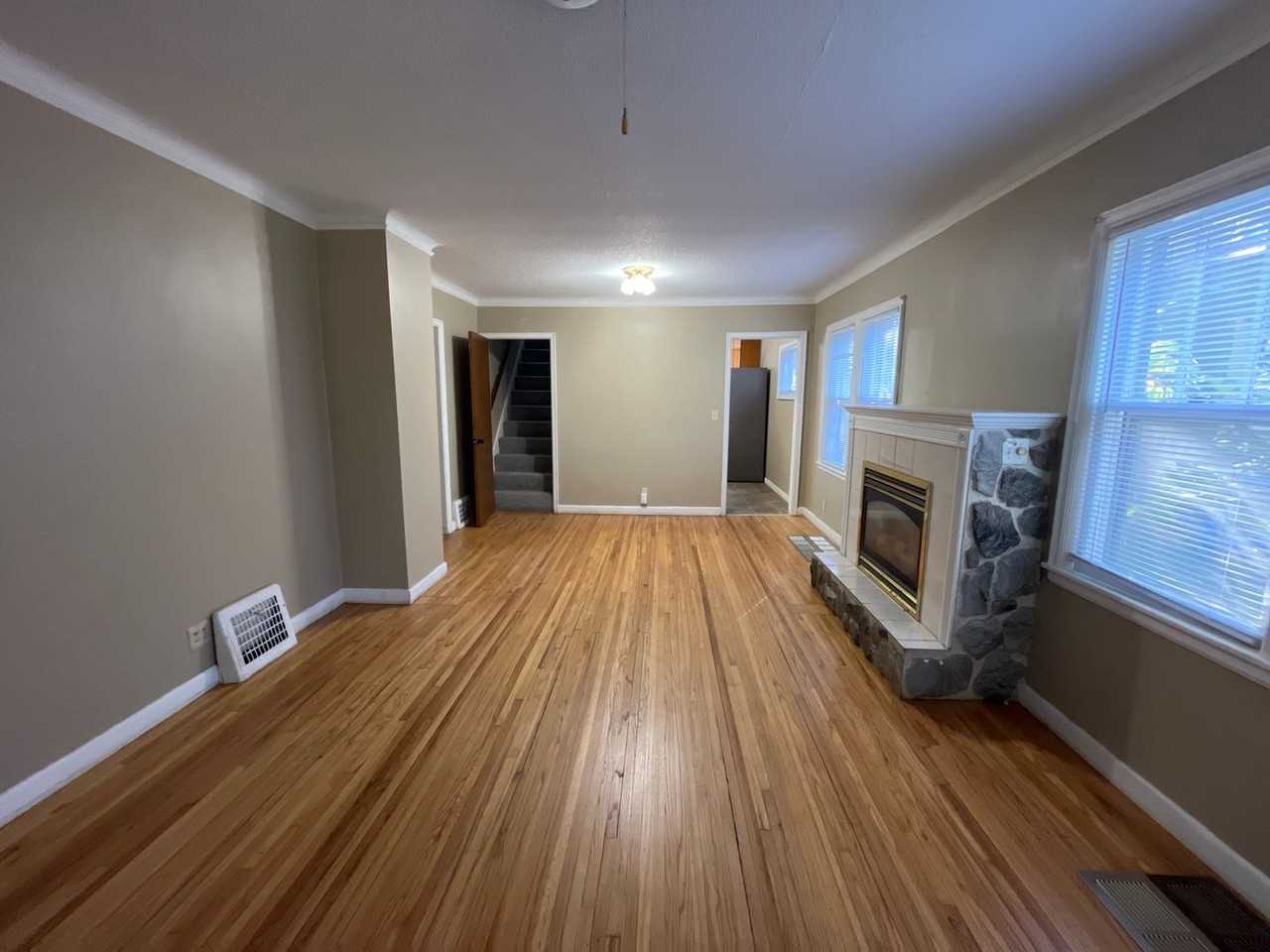 224 Forest Ave - Photo 6 of 34