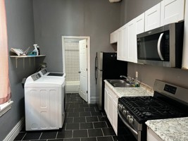 featured image of 600 Grotto St N