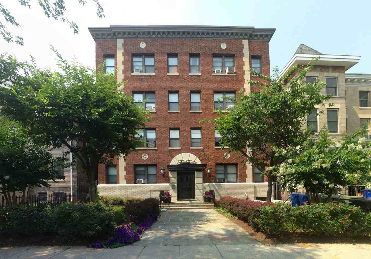 The Fairlee - Photo 3 of 6