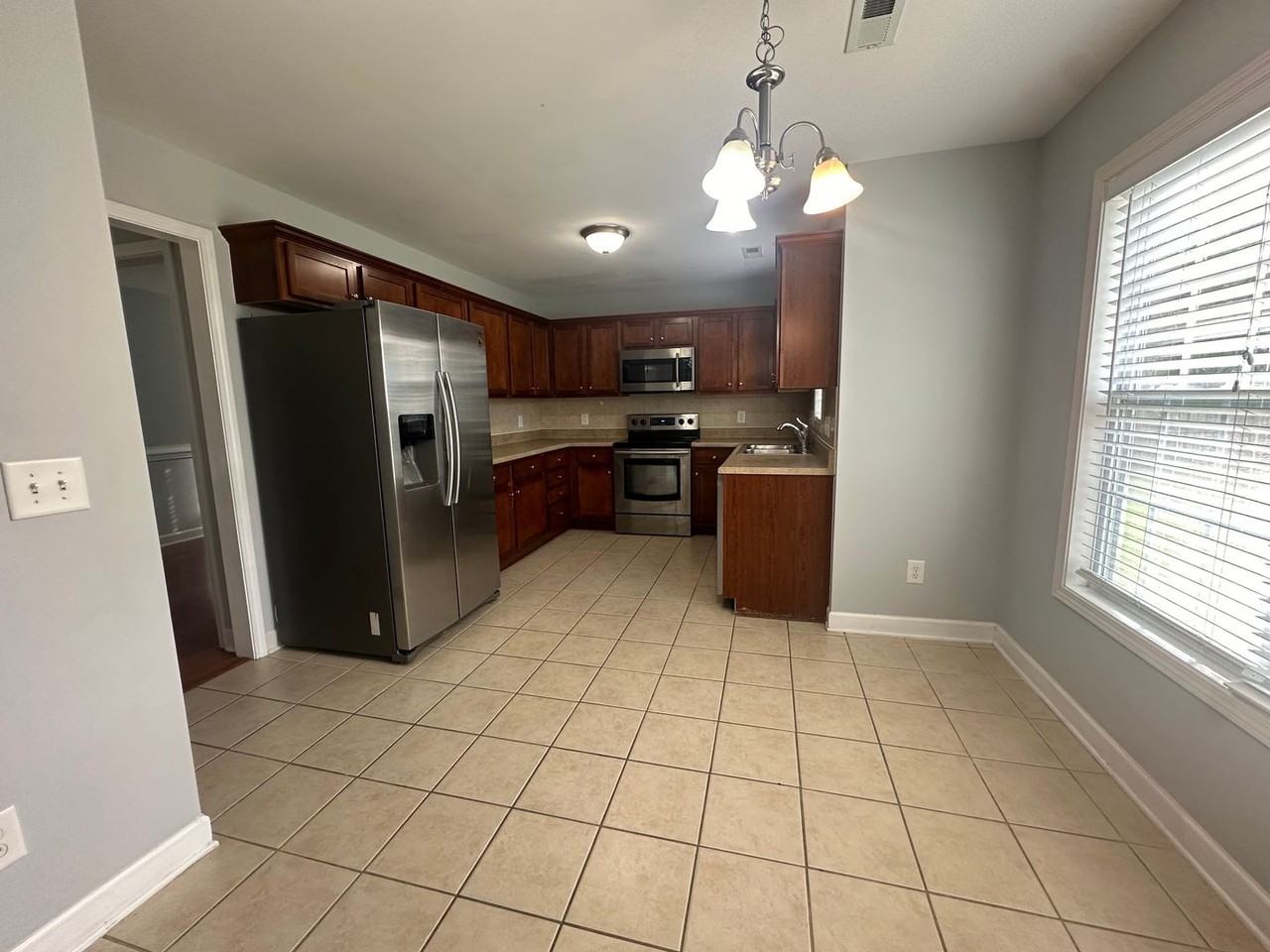 4252 Redspire Ln - Photo 7 of 42