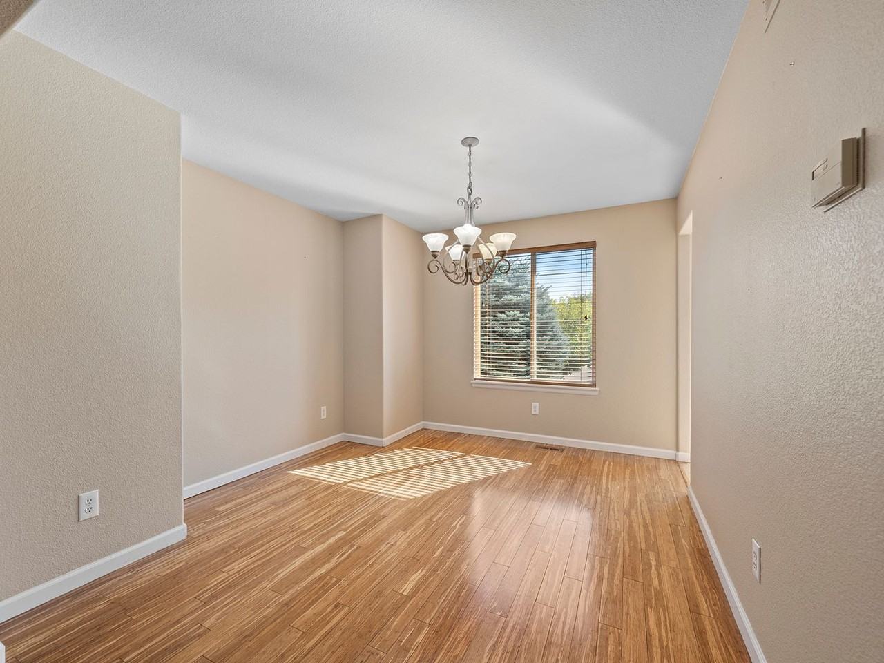 5802 Fossil Creek Pkwy - Photo 3 of 27