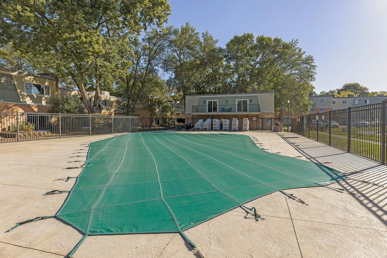 7316 W 22nd St - Photo 3 of 29