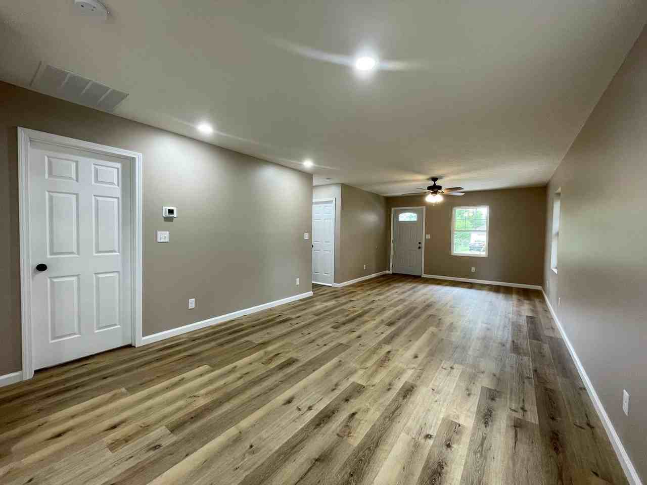 2200 Ash St - Photo 5 of 28