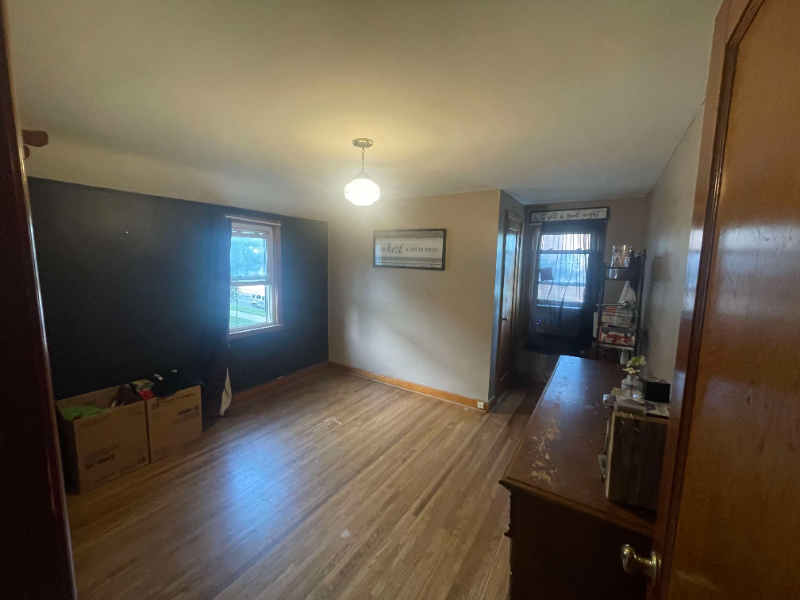 128 2nd Ave Nw #2 - Photo 2 of 5