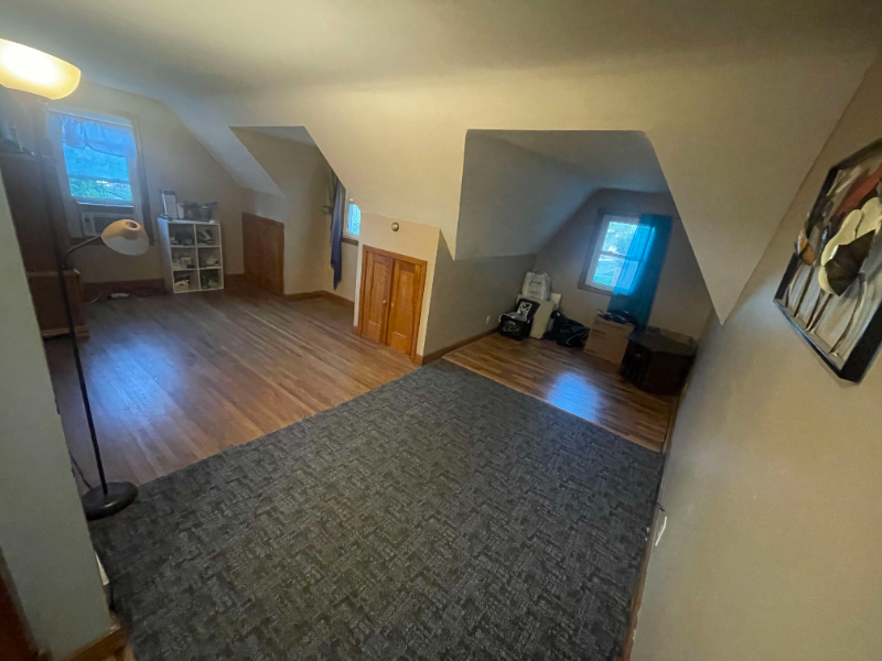 128 2nd Ave Nw #2 - Photo 4 of 5