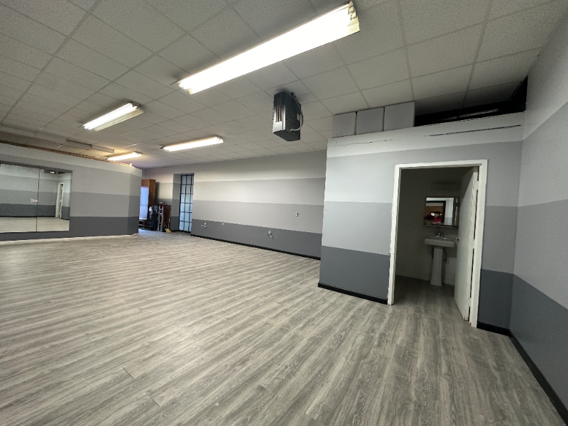 4721 Stamp Rd #Q - Photo 3 of 5