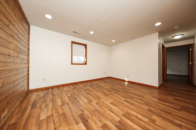 808 S Grange Ave #B - Photo 7 of 23