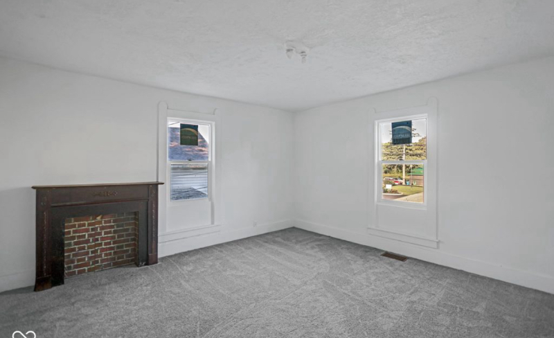 529 N Wabash St - Photo 2 of 10