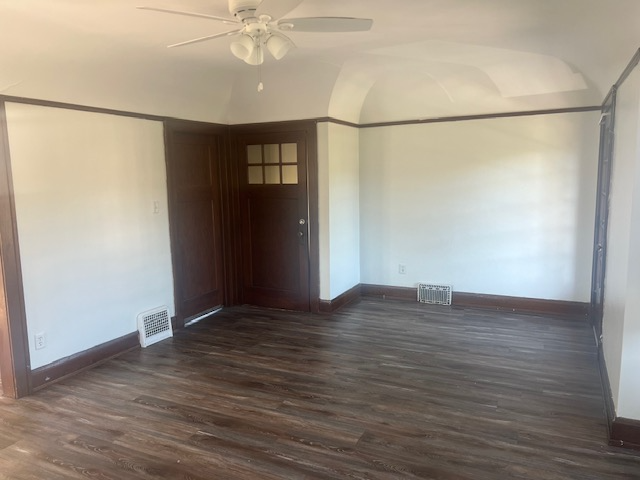 2503 N 49th St - Photo 2 of 15