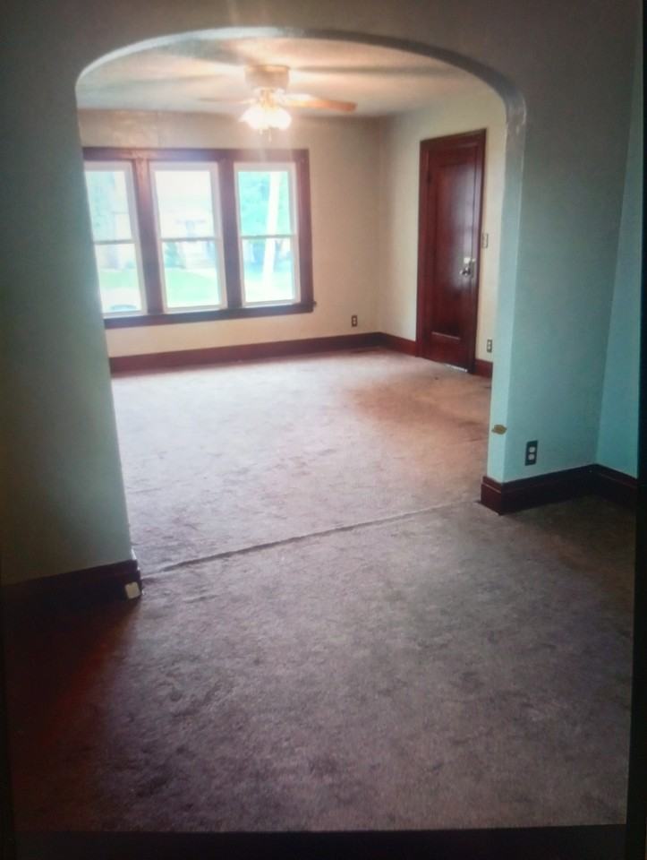 180 57th St #1 - Photo 3 of 11