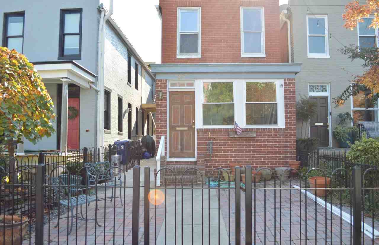 227 E Montgomery St #2 - Photo 2 of 41