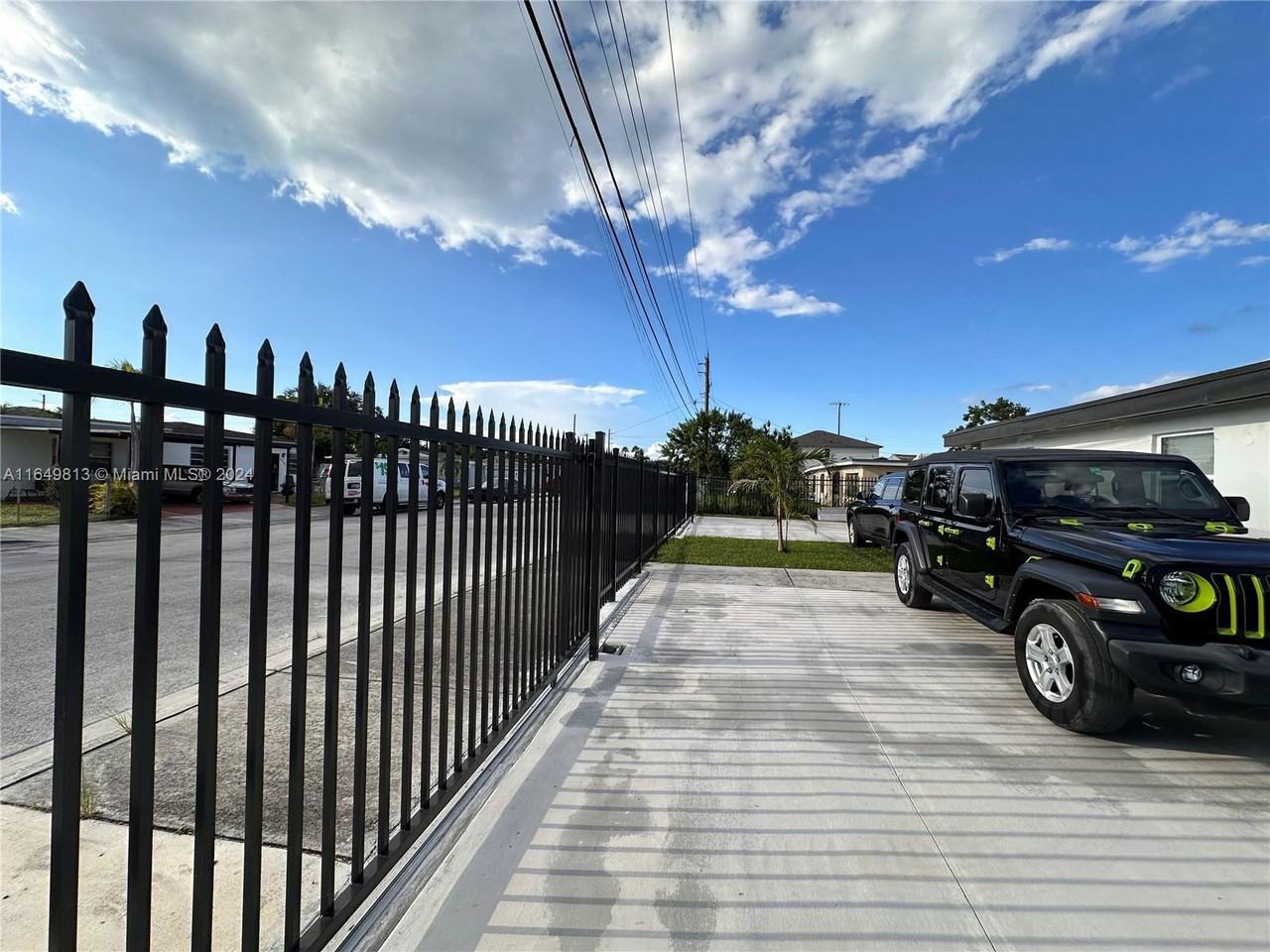 22045 Sw 114th Ave #1 - Photo 2 of 8