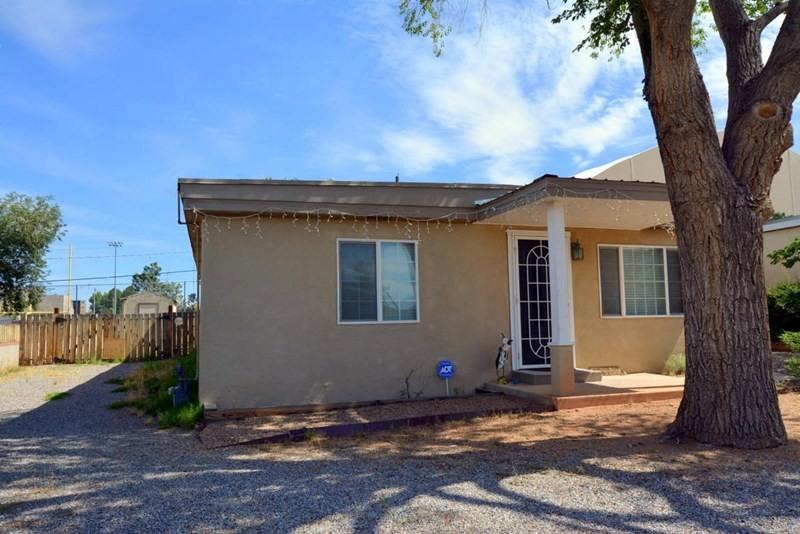 1801 Sunshine Terrace SE - Photo 2 of 18