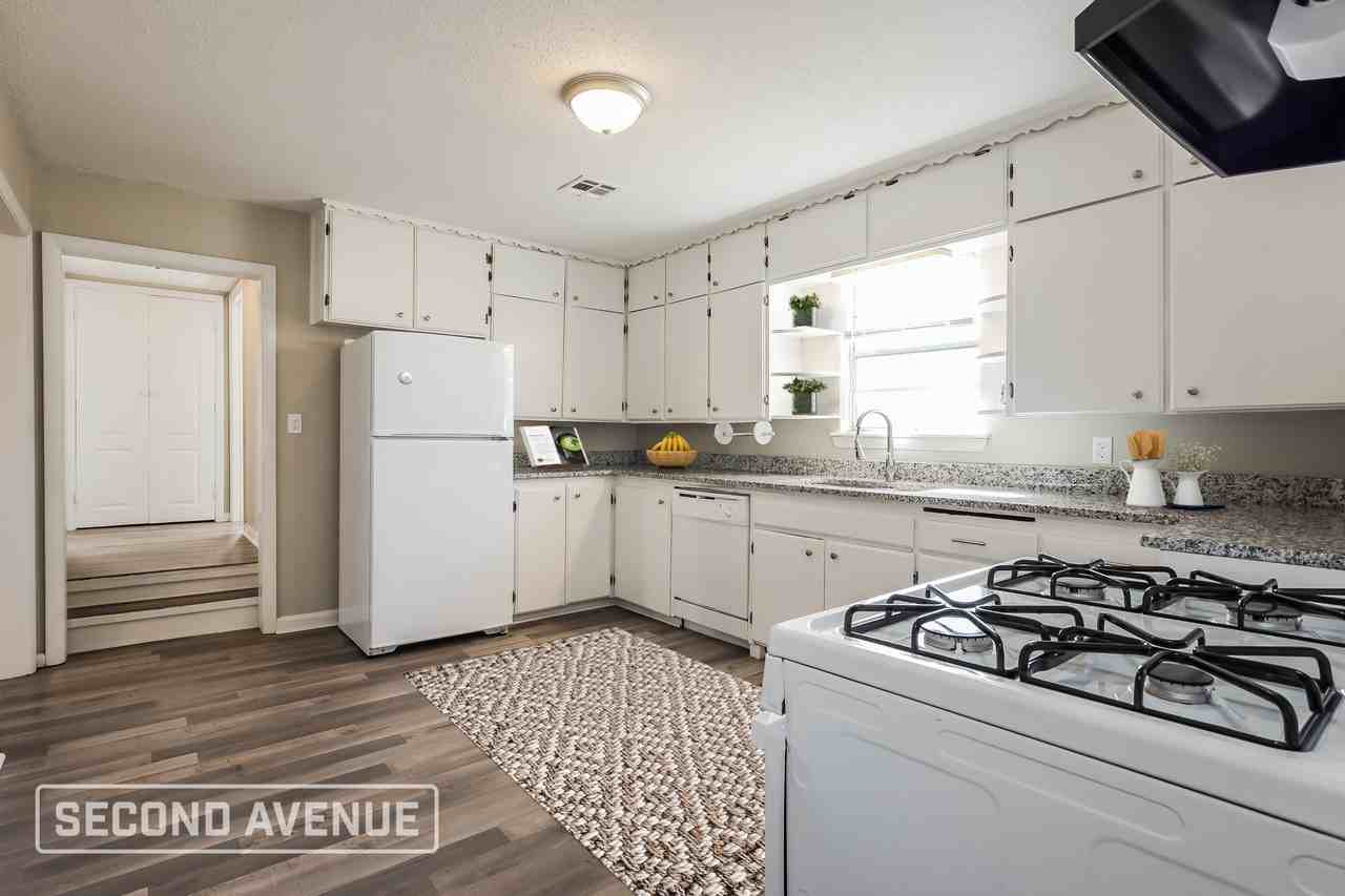 805 E Etowah Rd - Photo 4 of 24