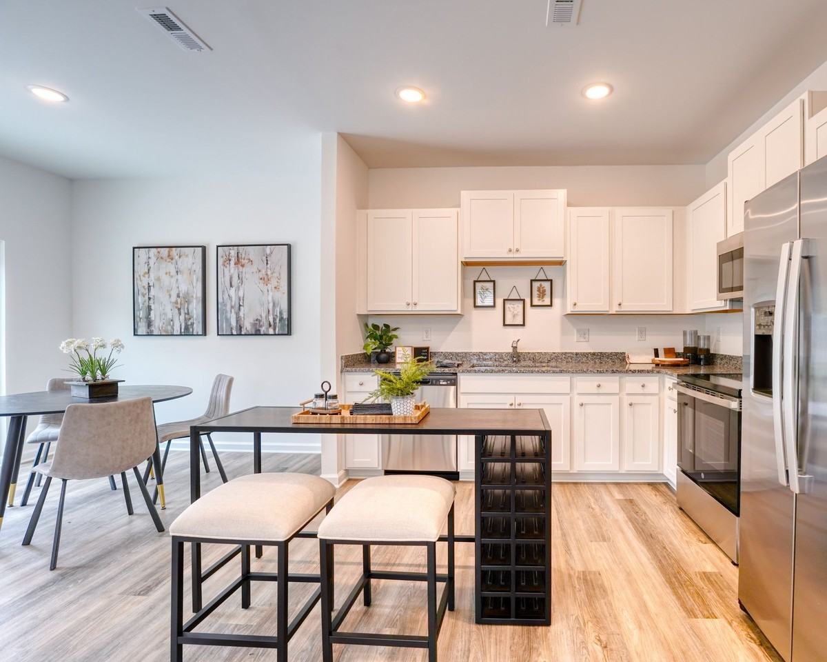 Windward Grove - Photo 7 of 10