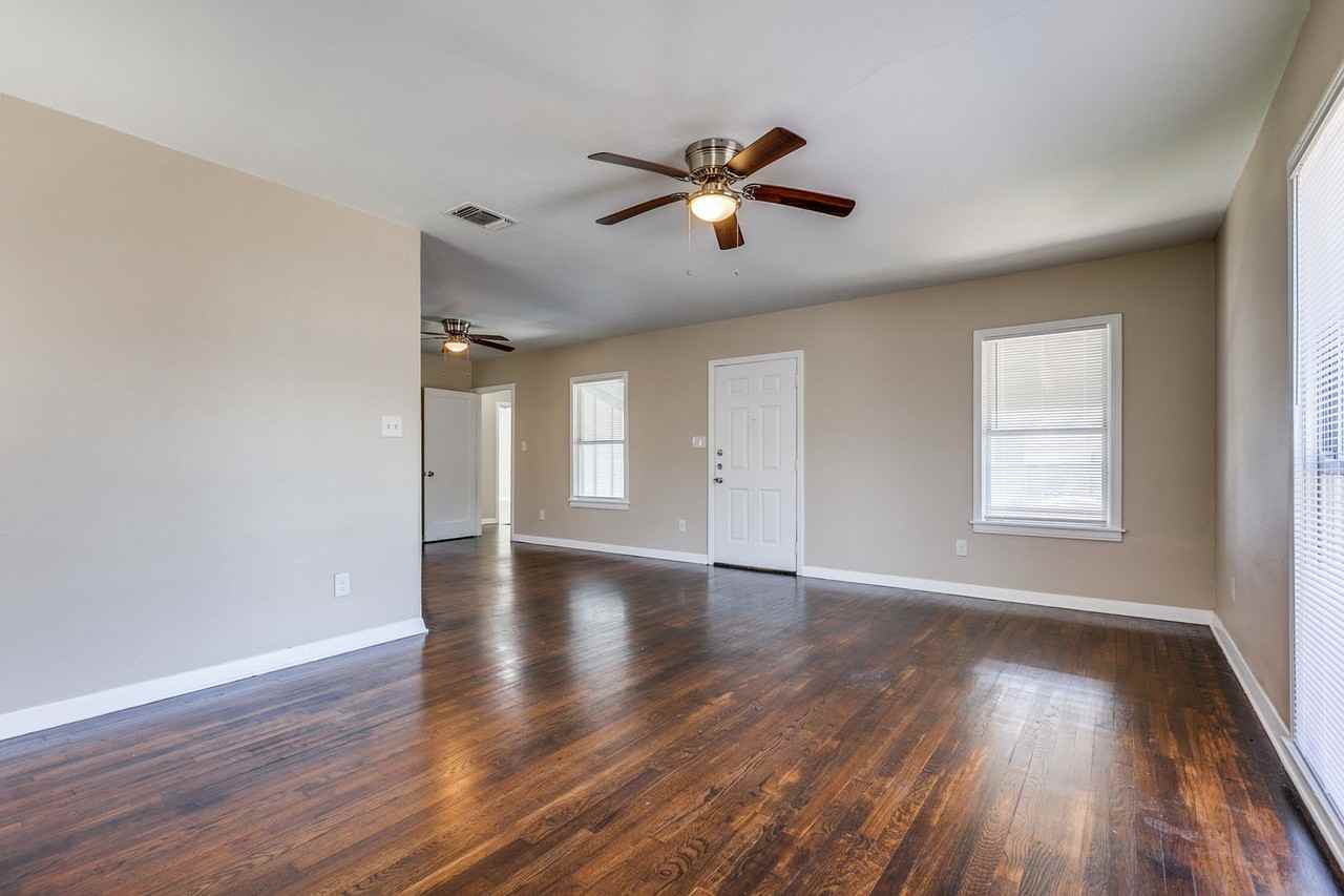 418 Bailey Ave - Photo 6 of 26