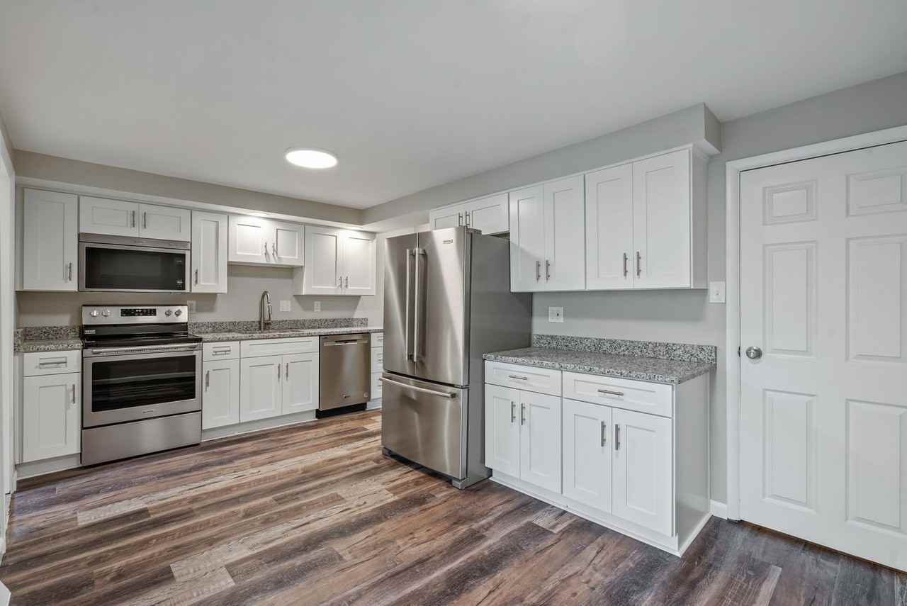 322 Gildenfenny St - Photo 2 of 22