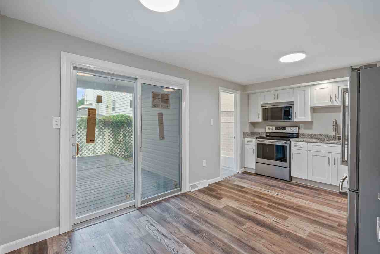 322 Gildenfenny St - Photo 4 of 22