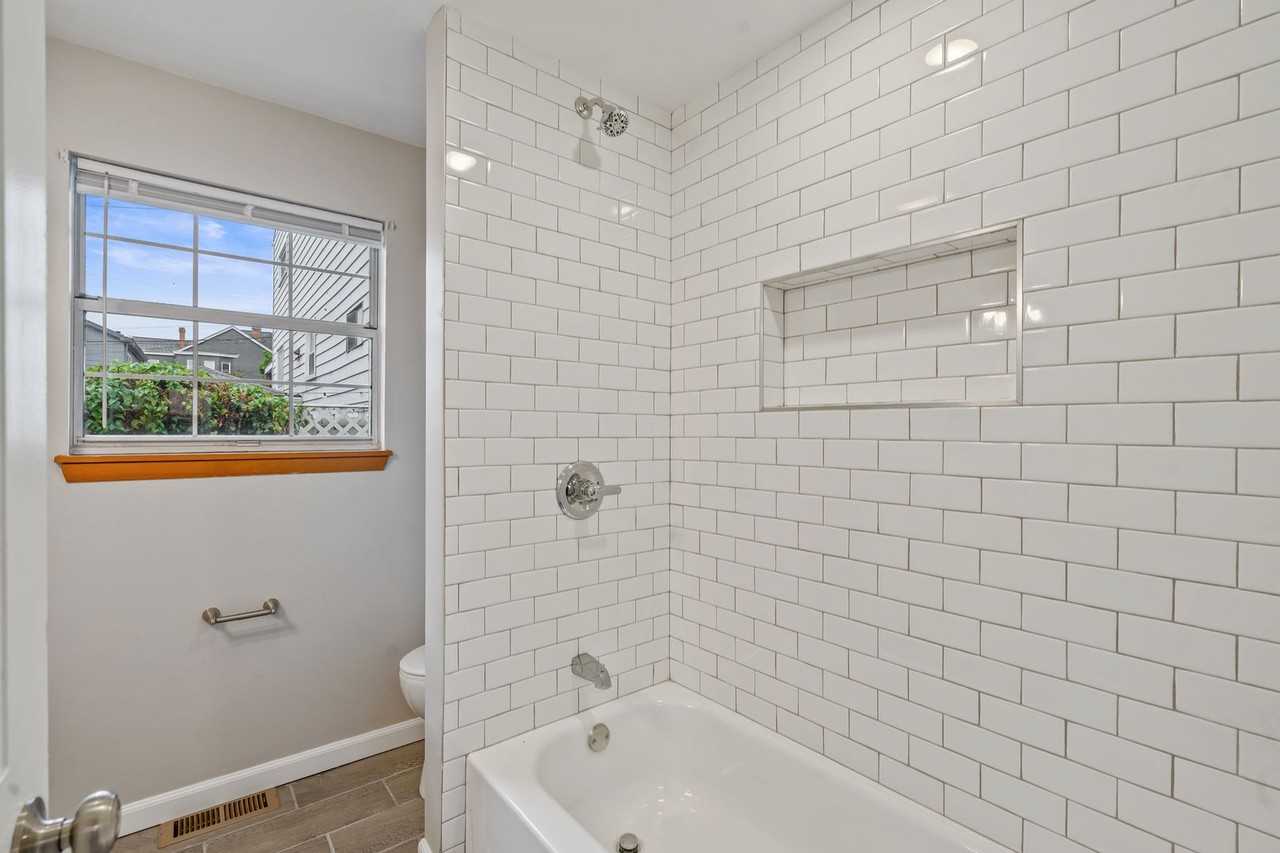 322 Gildenfenny St - Photo 7 of 22