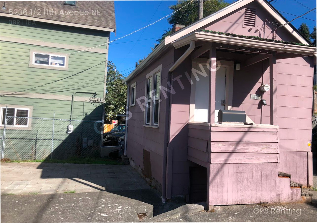5236 1/2 11th Ave Ne - Photo 3 of 12