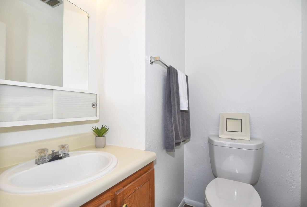 Summerstone Duplexes - Photo 4 of 15