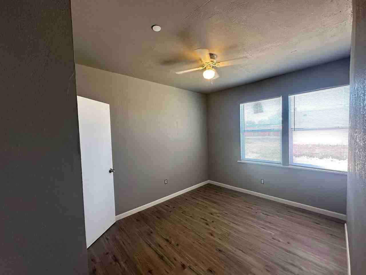 Mirror mirror on the wall this apartment is great for all! - Photo 3 of 7