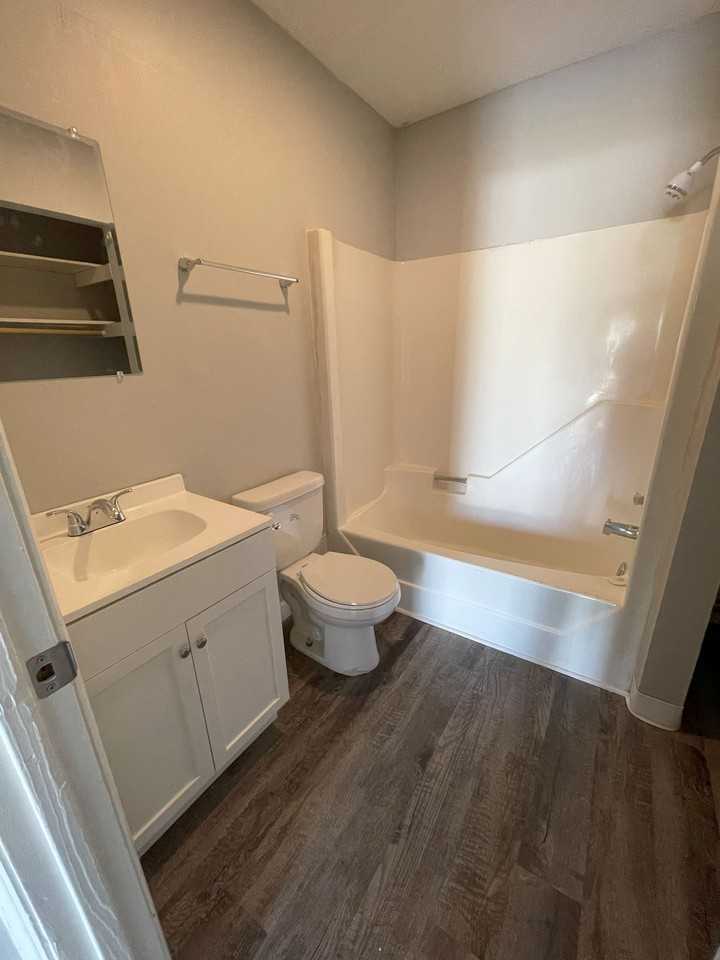 South Point Apartments - Photo 3 of 13